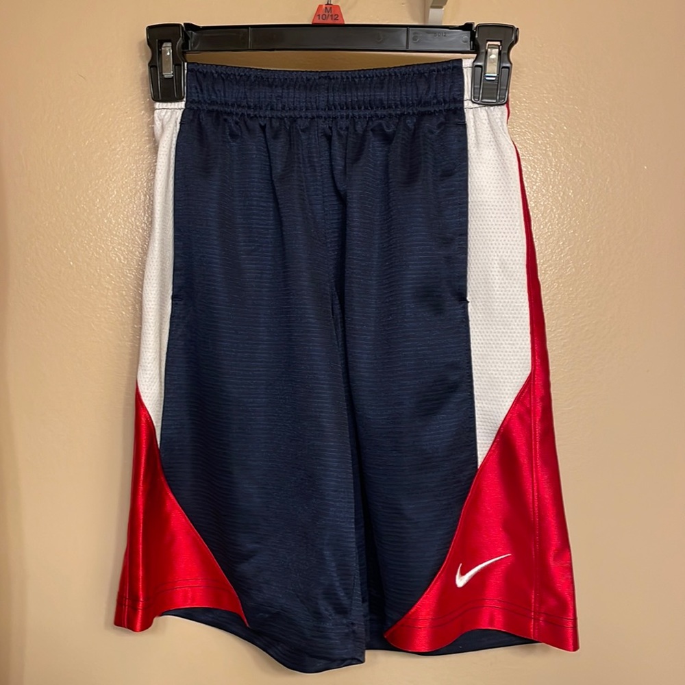 Youth Nike Athletic Shorts Size Small